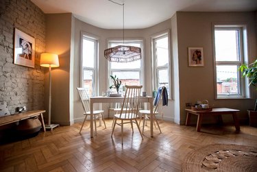 2 bed house, Levenshulme, Manchester, M192FP - Image 2