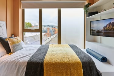 Bronze Studio - Image 1