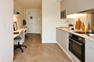 Silver Studio - Image 3