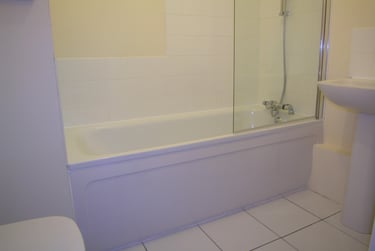 1 bed flat, Flat 1, 12 Southcote Road, Boscombe, Bournemouth, BH13SR - Image 5