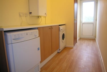 4 bed house, Charminster, Springbourne, Bournemouth, BH88NZ - Image 4