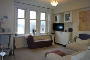 2 bed flat, Hinton Road, City Centre, Bournemouth, BH12EE - Image 3