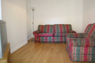 4 bed house, Charminster, Bournemouth, BH88QA - Image 3