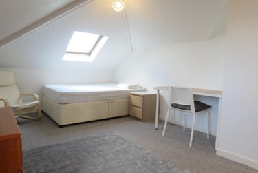 4 bed flat, Alington Road, Charminster, Bournemouth, BH37JX - Image 11