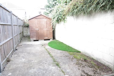 4 bed flat, Alington Road, Charminster, Bournemouth, BH37JX - Image 2