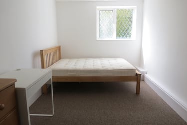 8 bed house, Charminster, Springbourne, Bournemouth, BH88SS - Image 4