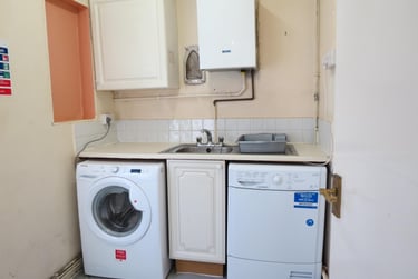 5 bed house, 8 Maxwell Road, Charminster, Bournemouth, BH91DQ - Image 4