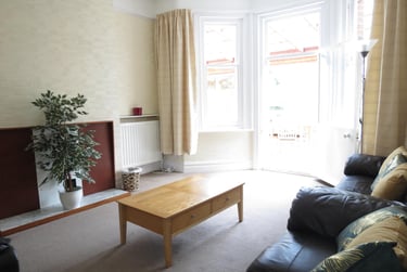 5 bed house, 14 Windermere Road, Charminster, Bournemouth, BH37LF - Image 2