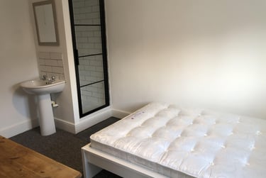 6 bed house, Charminster, Springbourne, Bournemouth, BH88SP - Image 12