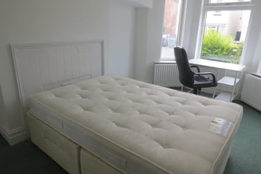 6 bed house, Winton, Bournemouth, BH92NJ - Image 6