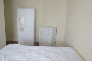 6 bed house, Winton, Bournemouth, BH92NJ - Image 11