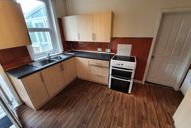 6 bed house, Charminster, Bournemouth, BH37JY - Image 6