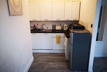 1 bed studio, 18 Carlton Road, Boscombe, Bournemouth, BH13TG - Image 2