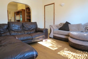 6 bed house, Ensbury Park, Bournemouth, BH104HH - Image 2