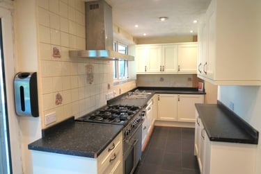 6 bed house, Ensbury Park, Bournemouth, BH104HH - Image 6