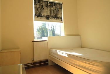 6 bed house, Ensbury Park, Bournemouth, BH104HH - Image 13