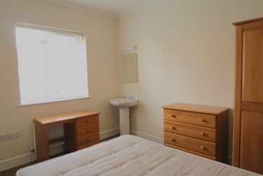 8 bed house, 64 Withermoor Road, Winton, Bournemouth, BH92PB - Image 8