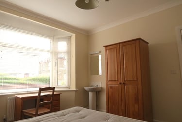 8 bed house, 64 Withermoor Road, Winton, Bournemouth, BH92PB - Image 9