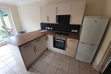 6 bed house, Winton, Charminster, Bournemouth, BH91BD - Image 3