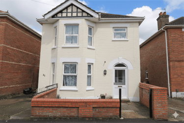 5 bed house, 41 Alton Road, Talbot village, Bournemouth, BH104AD - Image 1