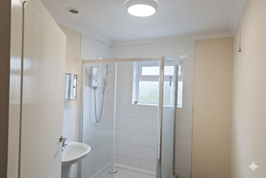 5 bed house, 41 Alton Road, Talbot village, Bournemouth, BH104AD - Image 9