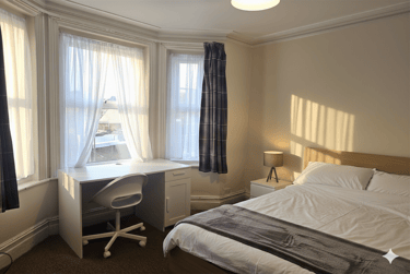 5 bed house, 41 Alton Road, Talbot village, Bournemouth, BH104AD - Image 6