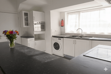 6 bed house, 2b Maple Road, Winton, Bournemouth, BH92PN - Image 3