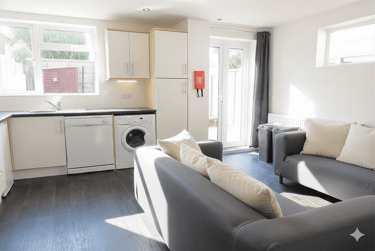 5 bed house, Winton, Moordown, Bournemouth, BH91PB - Image 2