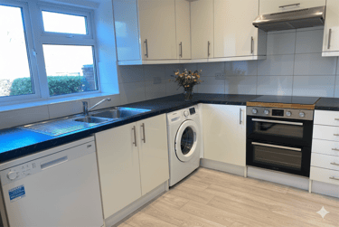 6 bed house, Winton, Bournemouth, BH92NW - Image 4