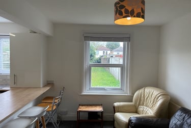 4 bed house, Winton, Charminster, Bournemouth, BH91AZ - Image 2