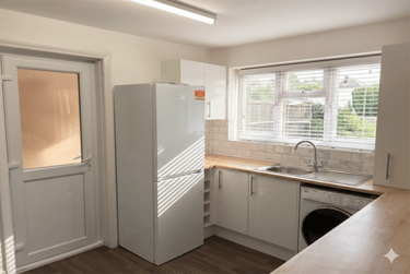 4 bed house, Winton, Charminster, Bournemouth, BH91AZ - Image 4