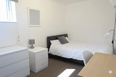 6 bed house, Ensbury Park, Talbot village, Bournemouth, BH104EQ - Image 9