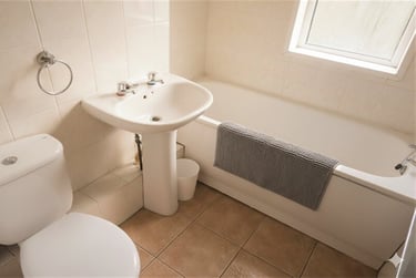 5 bed house, Ensbury Park, Bournemouth, BH104EE - Image 10