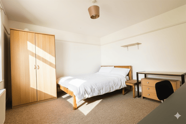 6 bed house, Ensbury Park, Bournemouth, BH104HE - Image 8