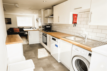 6 bed house, Ensbury Park, Bournemouth, BH104HE - Image 5