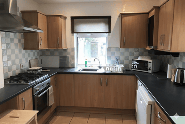 4 bed house, Winton, Moordown, Bournemouth, BH91NJ - Image 4