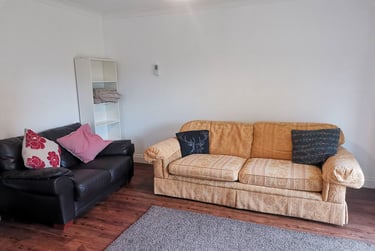 5 bed house, Winton, Charminster, Bournemouth, BH91BS - Image 2