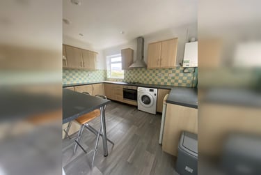 4 bed house, Winton, Moordown, Bournemouth, BH91PW - Image 3