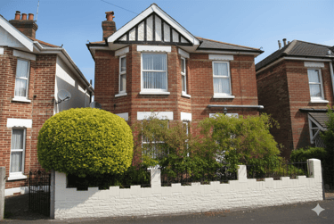 5 bed house, Charminster, Bournemouth, BH91JJ - Image 2