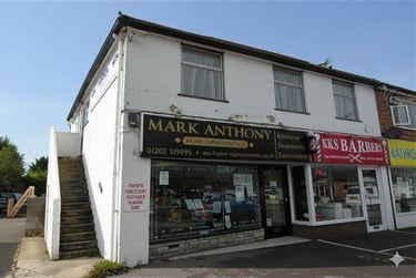 3 bed flat, Wallisdown, Talbot village, Poole, BH125BJ - Image 1