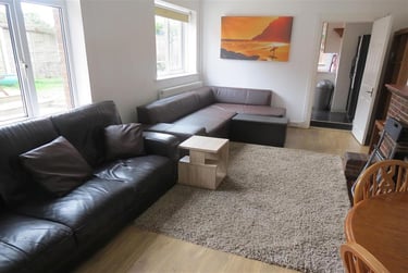 5 bed house, Charminster, Springbourne, Bournemouth, BH88TT - Image 1