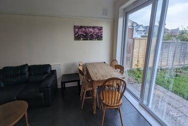 5 bed house, Winton, Charminster, Bournemouth, BH91ES - Image 2