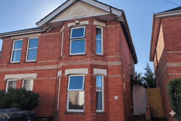 3 bed flat, Gerald Road, Charminster, Bournemouth, BH37JZ - Image 2