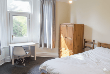 3 bed flat, Gerald Road, Charminster, Bournemouth, BH37JZ - Image 7