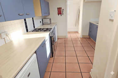 4 bed house, Winton, Bournemouth, BH91LH - Image 4