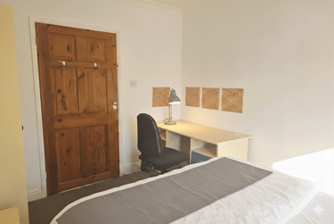 6 bed house, Winton, Bournemouth, BH92JN - Image 9