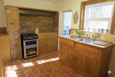 5 bed house, 6 Priestley Road, Talbot village, Bournemouth, BH104AS - Image 4