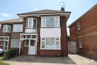 4 bed house, Winton, Bournemouth, BH92PN - Image 2