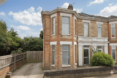6 bed house, Charminster, Springbourne, Bournemouth, BH88NZ - Image 2
