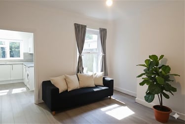 4 bed house, Winton, Charminster, Bournemouth, BH91BG - Image 2